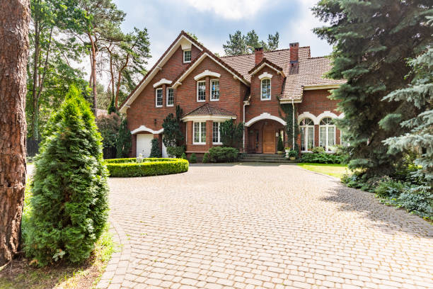 Reasons to Select Us for Your Driveway Paving Requirements in Maple Grove, MN