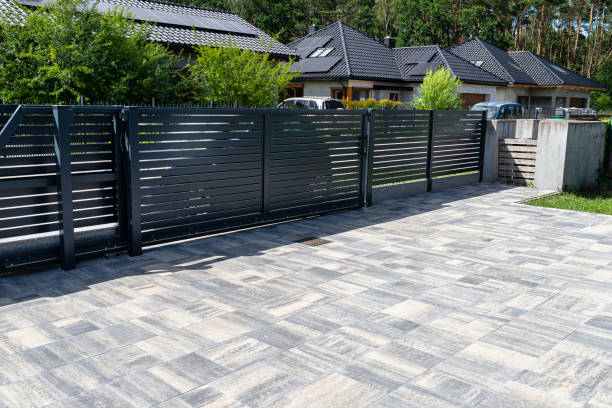 Best Interlocking Driveway Pavers  in Maple Grove, MN